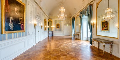Hochzeit - Art der Location: Schloss - Gumpoldskirchen - Der helle, freundliche Spiegelsaal - Schloss Esterházy