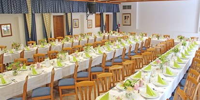 Hochzeit - Art der Location: Restaurant - Bezirk Sankt Pölten-Land - Saal König mit E-Form - Wildkräuterhotel Steinschalerhof