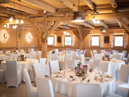 Hochzeit - Hochzeitsessen: mehrgängiges Hochzeitsmenü - Laudachtal - eine Kombination aus Altholz und Moderne - Rieglergut