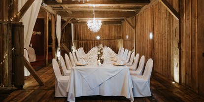 Hochzeit - Hochzeits-Stil: Fine-Art - Dolomiten - Stadl - Stadl/Hotel/Restaurant Alte Goste