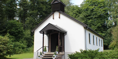 Nozze - interne Bewirtung - Nordhessen - Kapelle Außenansicht - Waldhotel Schäferberg