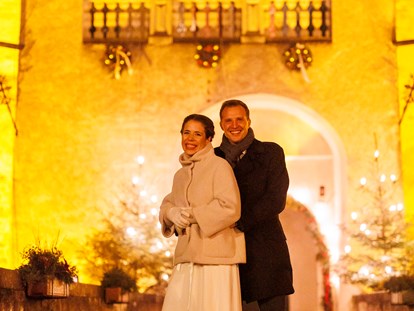 Hochzeit - Art der Location: Burg - Großhaslau - Brautpaar Schloss Ottenstein Winter - Schloss Ottenstein