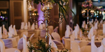 Hochzeit - Hochzeits-Stil: Vintage - Fallingbostel - Hochzeitsdeko - Potpourri - die Eventgastronomie im Kurhaus