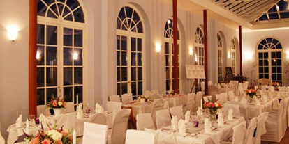 Hochzeit - externes Catering - Bastorf - Orangerie Groß Siemen eingedeckt - Gut Gross Siemen