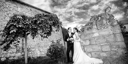 Hochzeit - PLZ 1190 (Österreich) - Heiraten im Freigut Thallern in 2352 Gumpoldskirchen.
Foto © fotorega.com - Freigut Thallern