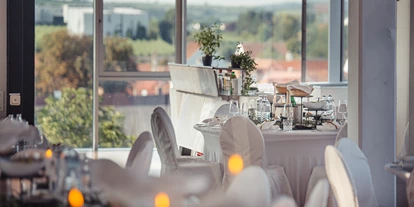 Hochzeit - Art der Location: Hotel - Österreich - Feiern mit Ausblick über die Weinstadt - Vierzigerhof - ein malerischer Arkadenhof mit Vintage-Charme