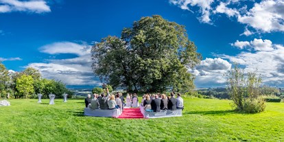 Hochzeit - Art der Location: Bauernhof/Landhaus - Freirachdorf - Außenanlage Trauung - Hofgut Bergerhof