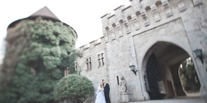 Wedding - Pressburg - Heiraten im Schloss Smolenice in der Slowakei.
Foto © stillandmotionpictures.com - Schloss Smolenice