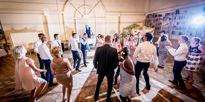 Hochzeit - Hochzeitsessen: 5-Gänge Hochzeitsmenü - Feiern Sie ausgelassen im Schloss Wartholz in Reichenau an der Rax (NÖ).
Foto © weddingreport.at - Schloss Wartholz