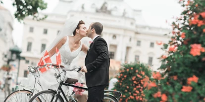 Wedding - Petronell-Carnuntum - Feiern Sie Ihre Hochzeit im Restaurant Hrad und genießen Sie die Altstadt von Bratislava, Slowakei.
Foto © stillandmotionpictures.com - REŠTAURÁCIA HRAD