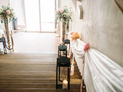 Hochzeit - Geeignet für: Eventlocation - Bogenfeld - Heiraten im Schloss Maria Loretto in Klagenfurt am Wörthersee. - Schloss Maria Loretto am Wörthersee
