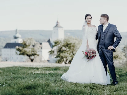 Bruiloft - Umgebung: in den Bergen - Ebreichsdorf - Die Hochzeitslocation Burg Forchtenstein im Burgenland. - Burg Forchtenstein