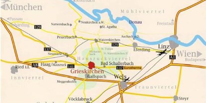 Hochzeit - Grillparz (Holzhausen) - Landschloss Parz ist durch seine zentrale Lage in der Nähe von Grieskirchen ideal erreichbar. Das Schloss selbst liegt ruhig inmitten von gepflegten Gärten und Parks.
 - Landschloss Parz