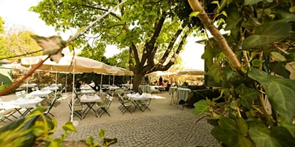 Hochzeit - Ladestation für Elektroautos - Pillichsdorf - Der Gastgarten - Pfarrwirt - Das älteste Wirtshaus Wiens
