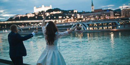 Hochzeit - PLZ 2294 (Österreich) - Heiraten im River's Club dem Clubschiff auf der Donau, Bratislava.
Foto © stillandmotionpictures.com - River's Club