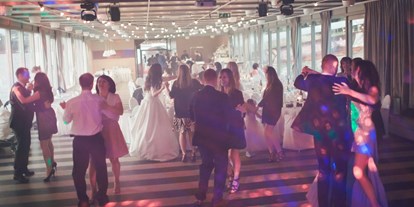 Hochzeit - Bratislava - Heiraten im River's Club dem Clubschiff auf der Donau, Bratislava.
Foto © stillandmotionpictures.com - River's Club
