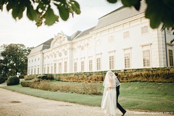 Hochzeit: Feiern Sie Ihre Hochzeit im Barockjuwel Schloss Halbturn im Burgenland.
Foto © stillandmotionpictures.com - Schloss Halbturn