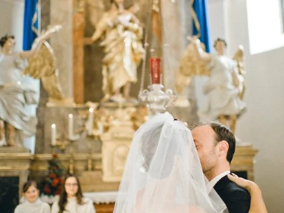 Hochzeit - Pamhagen - Die nahegelegene Kirche.
Foto © stillandmotionpictures.com - Schloss Halbturn - Restaurant Knappenstöckl