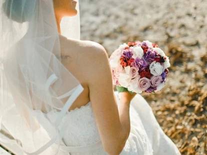 Hochzeit - Pamhagen - Feiern Sie Ihre Hochzeit im Barockjuwel Schloss Halbturn im Burgenland.
Foto © stillandmotionpictures.com - Schloss Halbturn - Restaurant Knappenstöckl