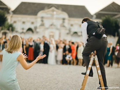 Hochzeit - Pamhagen - Feiern Sie Ihre Hochzeit im Barockjuwel Schloss Halbturn im Burgenland.
Foto © stillandmotionpictures.com - Schloss Halbturn - Restaurant Knappenstöckl