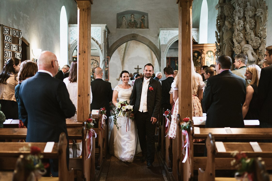 Hochzeit: Burgeigene Kapelle für kirchliche Trauungen
 - Heiraten auf Burg Guttenberg
