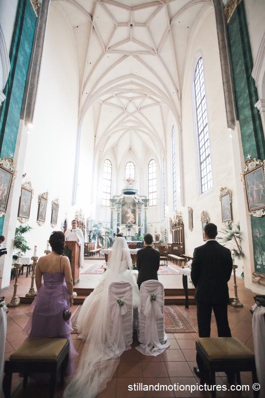 Hochzeit: Trauung in der nähegelegenen 'The St. Elisabeth Cathedral'.
Foto © stillandmotionpictures.com - Hotel Yasmin