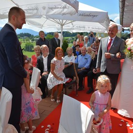 Hochzeit: der Einzug der Braut - ein ergreifender Moment - Hotel Pension Melcher