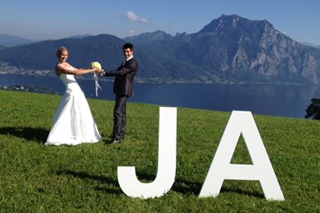 Hochzeit: Euer JA.... auf der Wiese neben dem Gmundnerberghaus - Gmundnerberghaus