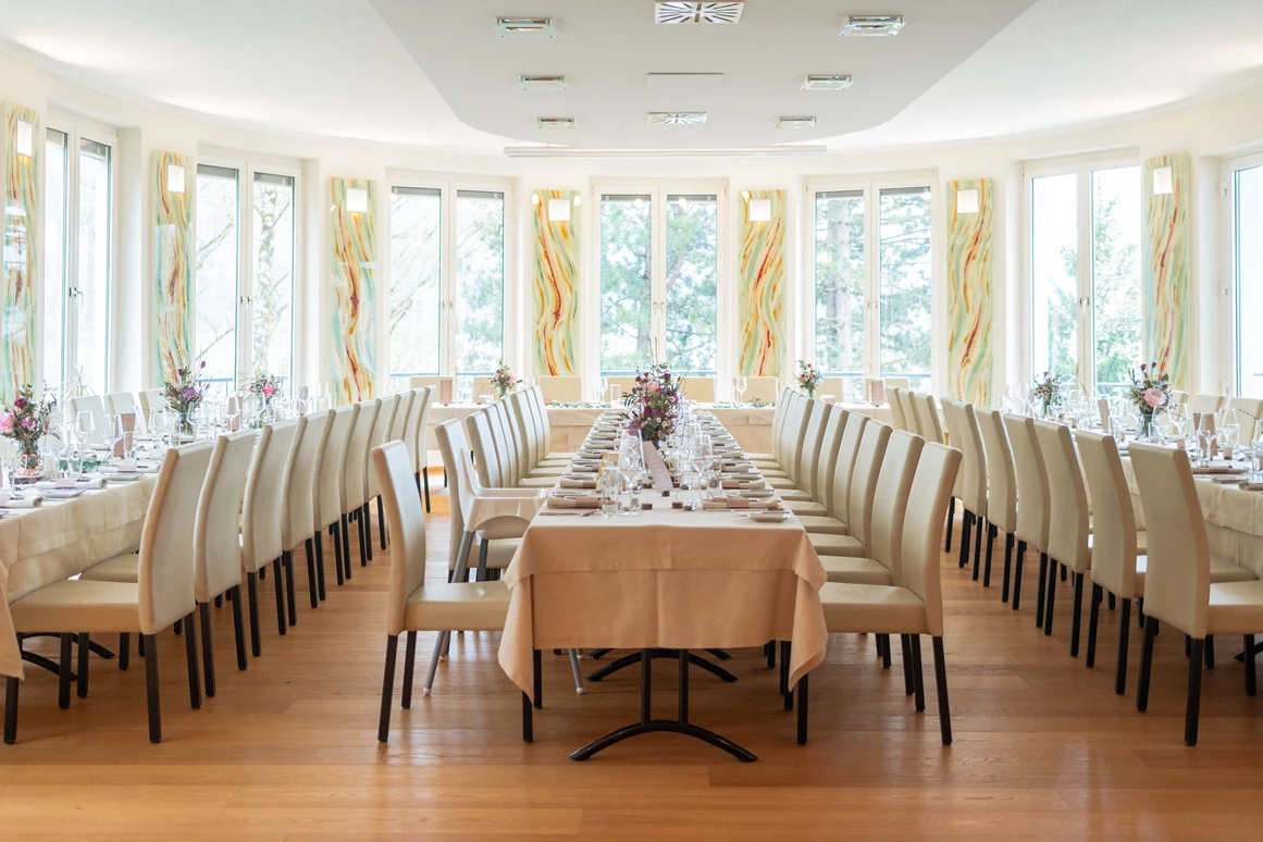 Hochzeitslocation: (C) Virag Daniela 
Festsaal - ABP Burgers