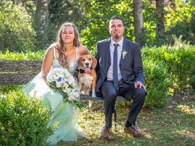 Hochzeitslocation: Fotos im hinteren Garten - ABP Burgers