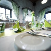 Hochzeitslocation: Die Tiroler Alm....die perfekte Location für Ihre Hochzeit...bietet Platz für 130 Personen auf 2 Etagen. - Eidenberger Alm