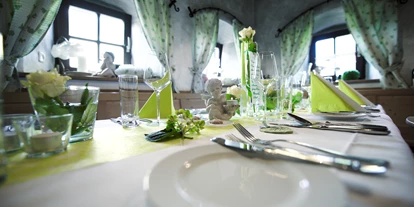 Matrimonio - Haslach an der Mühl - Die Tiroler Alm....die perfekte Location für Ihre Hochzeit...bietet Platz für 130 Personen auf 2 Etagen. - Eidenberger Alm