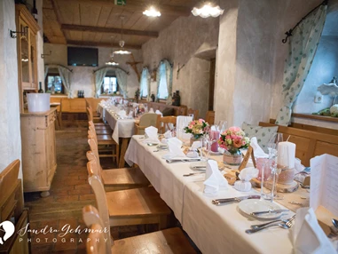 Hochzeitslocation: Eidenberger Alm