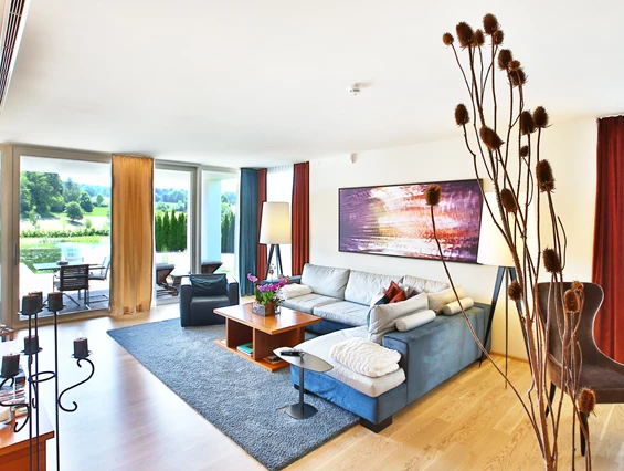 Hochzeitslocation: Vom Wohnzimmer direkt in den Badeteich  - Geinberg5 Private Spa Villas