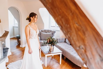 Hochzeit: Getting ready in der Hochzeitssuite - ARCOTEL Castellani Salzburg