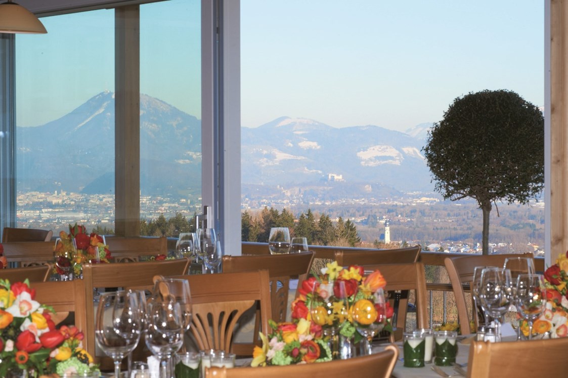 Hochzeit: Panoramarestaurant mit herrlichem Ausblick - das Besondere für Ihre Hochzeitsfeier - Gasthaus Ulrichshögl