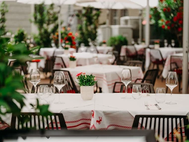 Hochzeitslocation: Hotel Goldener Hirsch*****