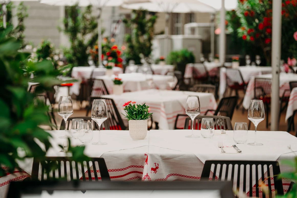 Hochzeitslocation: Hotel Goldener Hirsch*****