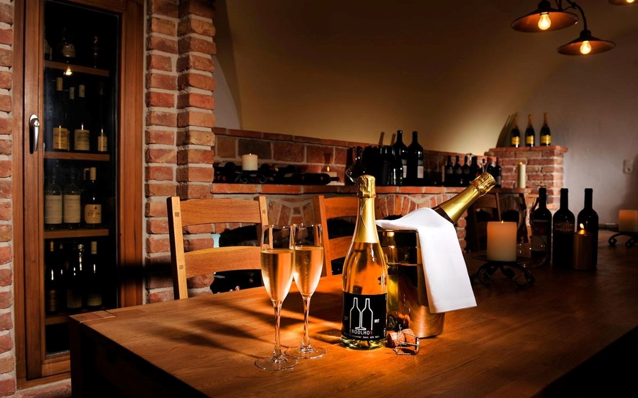 Frodlhof Event- und Hochzeitslocation  Informazioni sulle sale da ballo enoteca