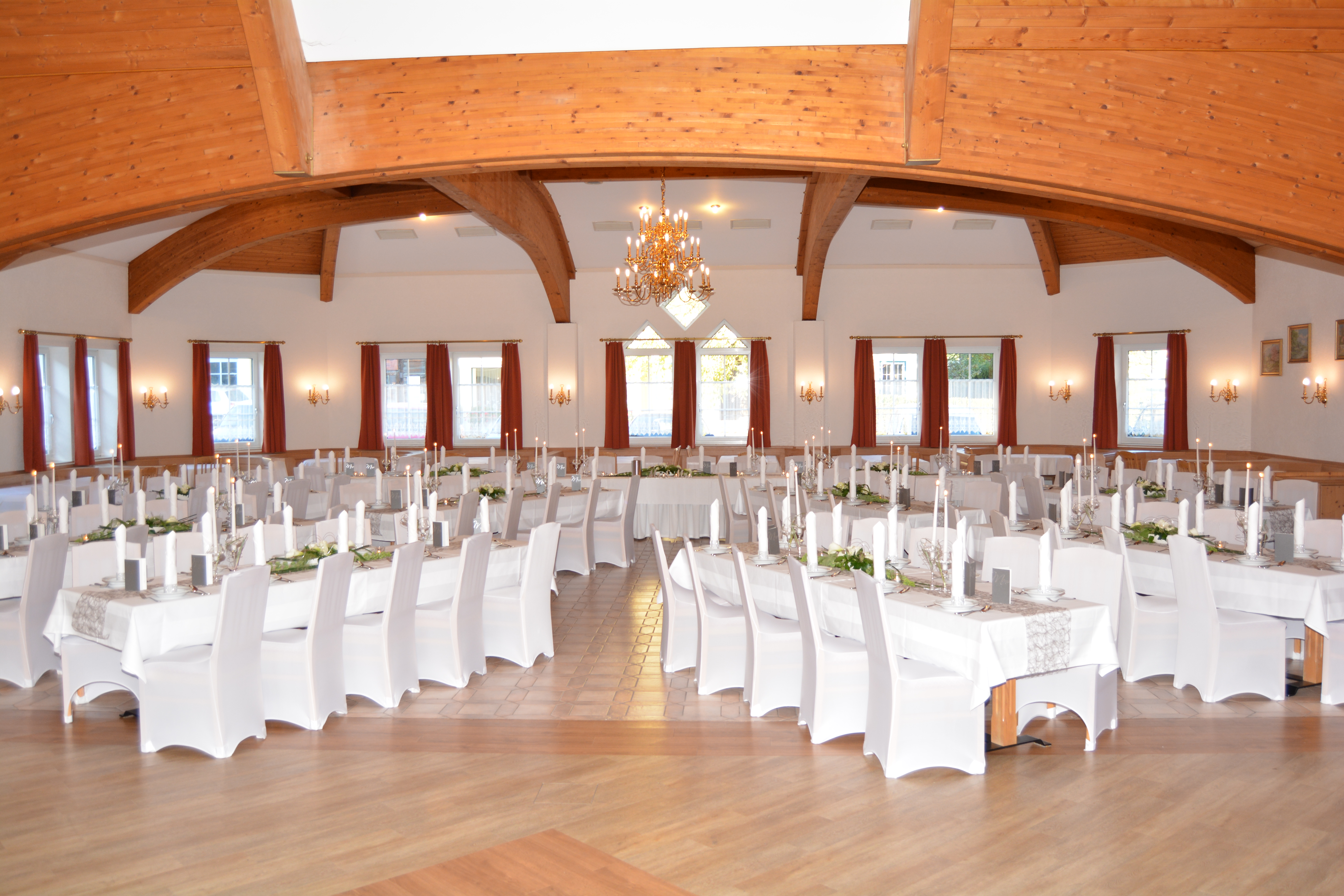 Frodlhof Event- und Hochzeitslocation  Angaben zu den Festsälen Festsaal