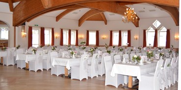 Hochzeit - Region Hausruck - Festsaal mit Hussen - Frodlhof