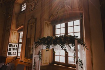 Hochzeit: Der Spiegelsaal für eine standesamtliche Trauung auf Neues Schloss Meersburg. - Neues Schloss Meersburg