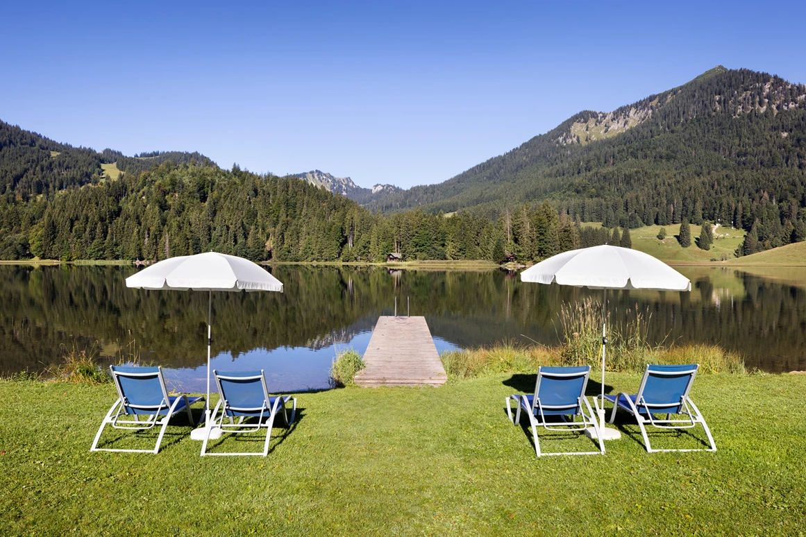 Hochzeit: Seeliegewiese - Arabella Alpenhotel am Spitzingsee, a Tribute Portfolio Hotel