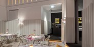 Hochzeit - nächstes Hotel - Wien - Galatische im SAAL mit Bar - SAAL der Labstelle Wien