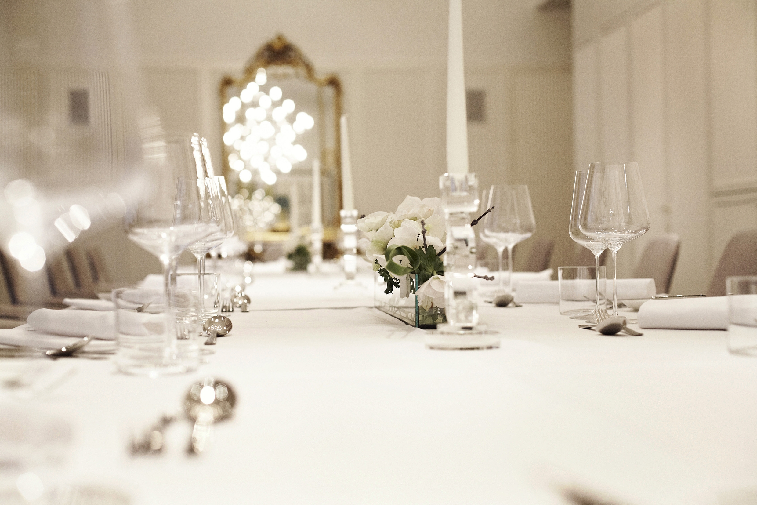 Hochzeit: Stilvoll heiraten in intimer Atmosphäre: Le Salon im Sans Souci Wien - Hotel Sans Souci Wien