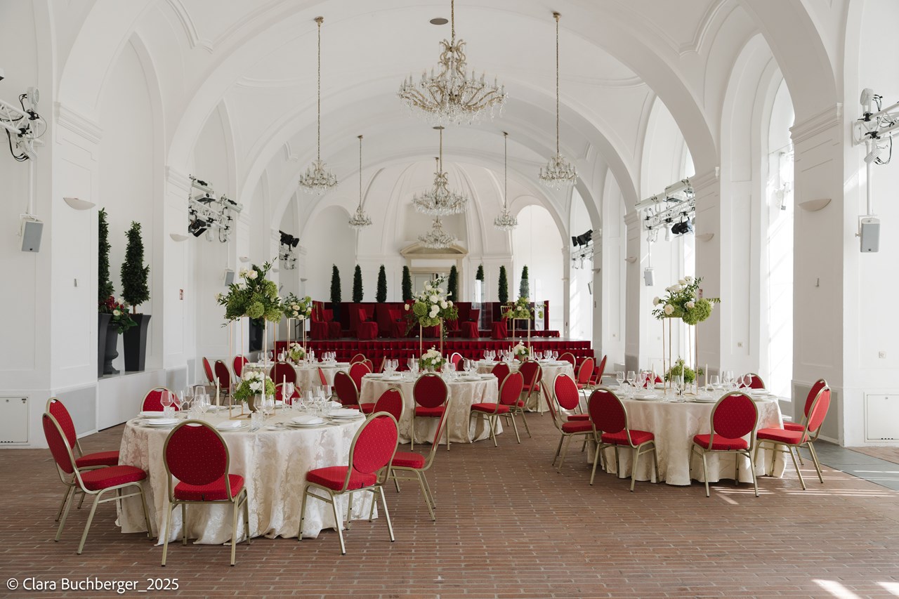 Schloss Schönbrunn Orangerie und Apothekertrakt  Informazioni sulle sale da ballo Aranciera