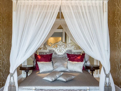 Hochzeit - Höbersdorf - Sissi Schlafzimmer, Teil der Schloss Schönbrunn Grand Suite (167m2) - Austria Trend Parkhotel Schönbrunn