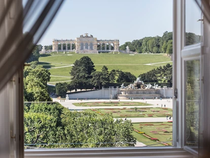 Hochzeit - Höbersdorf - Ausblick von der Schloss Schönbrunn Grand Suite - Austria Trend Parkhotel Schönbrunn