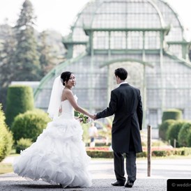 Hochzeit: nur wenige Gehminuten entfernt - das Palmenhaus im Schloss Schönbrunn Park - Austria Trend Parkhotel Schönbrunn