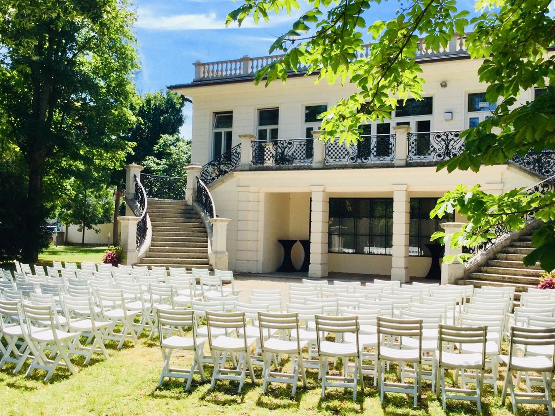 Hochzeit: Bestuhlung  - Klimt Villa